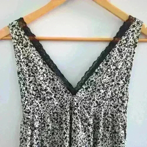 ZARA | Girl's Black/White V-neck Lace Trim Sleeveless Floral Print Midi… - Picture 2 of 4